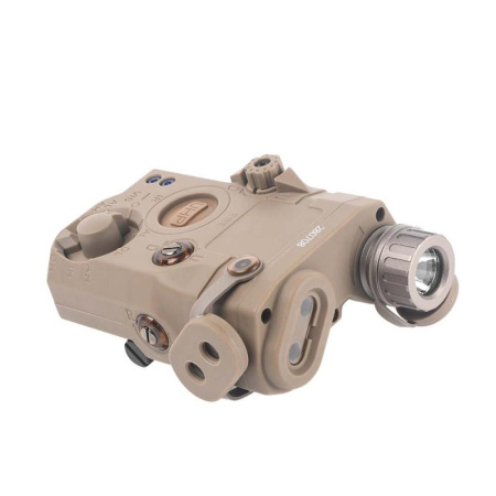 LA 5C UHP PEQ 15 Red laser/Flashlight