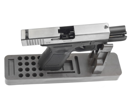 Страйкбольный пистолет WE Glock 19 Gen. 3 GBB, металл, хромированный WE-G003A-SV