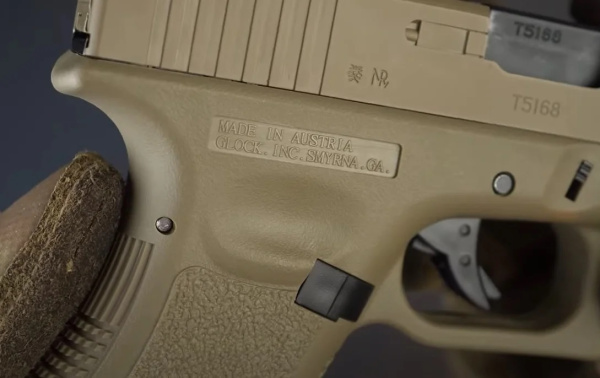 Страйкбольный пистолет Glock-17 gen.5 TAN EC-1102 DE [East Crane] 