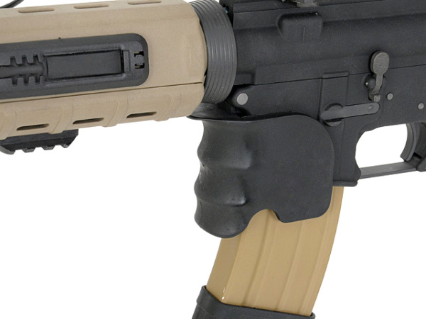 Polymer grip to the magazine