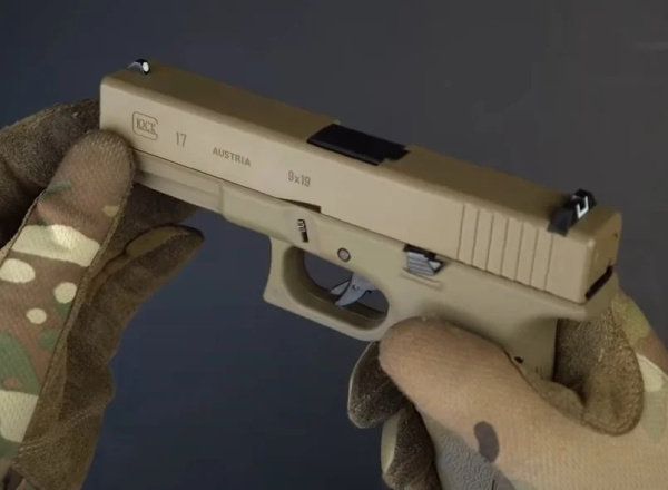 Страйкбольный пистолет Glock-17 gen.3 TAN EC-1101 DE [East Crane]