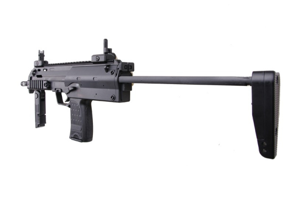 R4 submachine gun [WELL]
