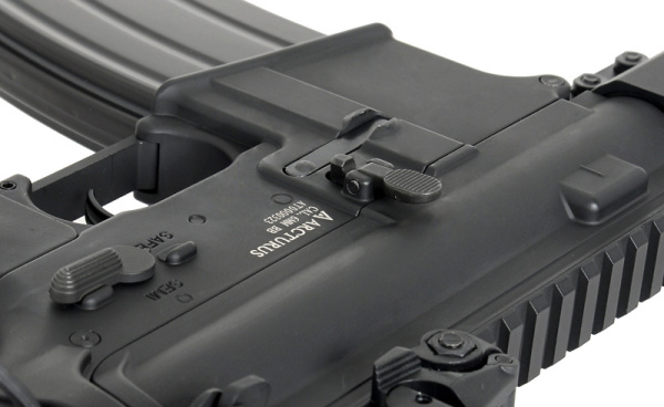 Модель страйкбольного автомата AR15 Carbine