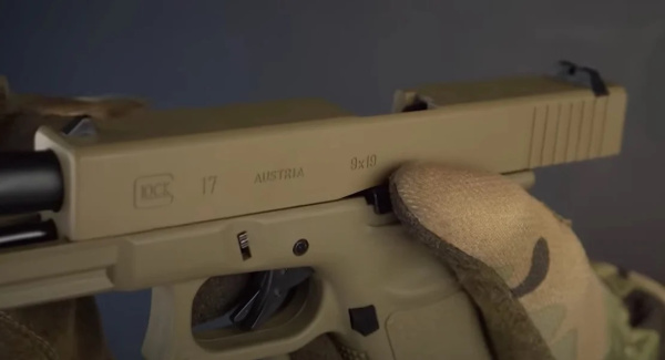 Страйкбольный пистолет Glock-17 gen.3 TAN EC-1101 DE [East Crane]