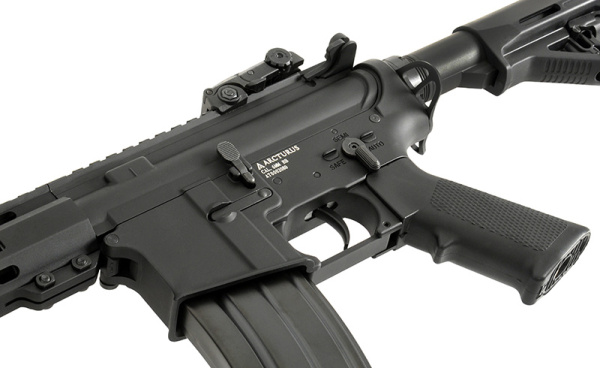 Страйкбольный автомат AR15 CQB AT-AR01-CQ [Arcturus]