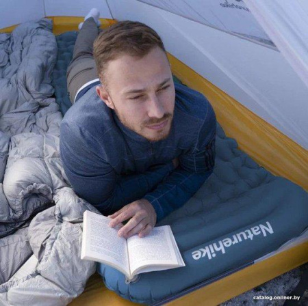 Туристический надувной матрас с насосом Naturehike